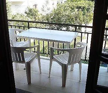 Hotel de apartamente Georgina Family Mesongí