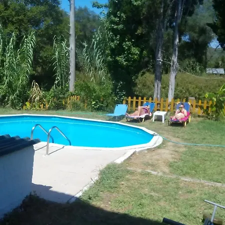Hotel de apartamente Georgina Family 2*