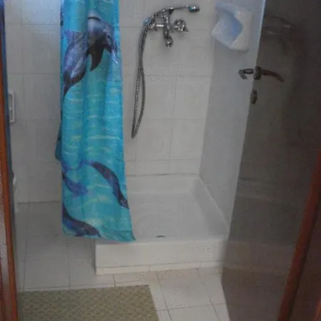 Georgina Family Hotel de apartamente Mesongí