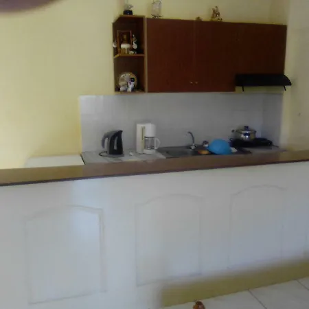 Hotel de apartamente Georgina Family 2*